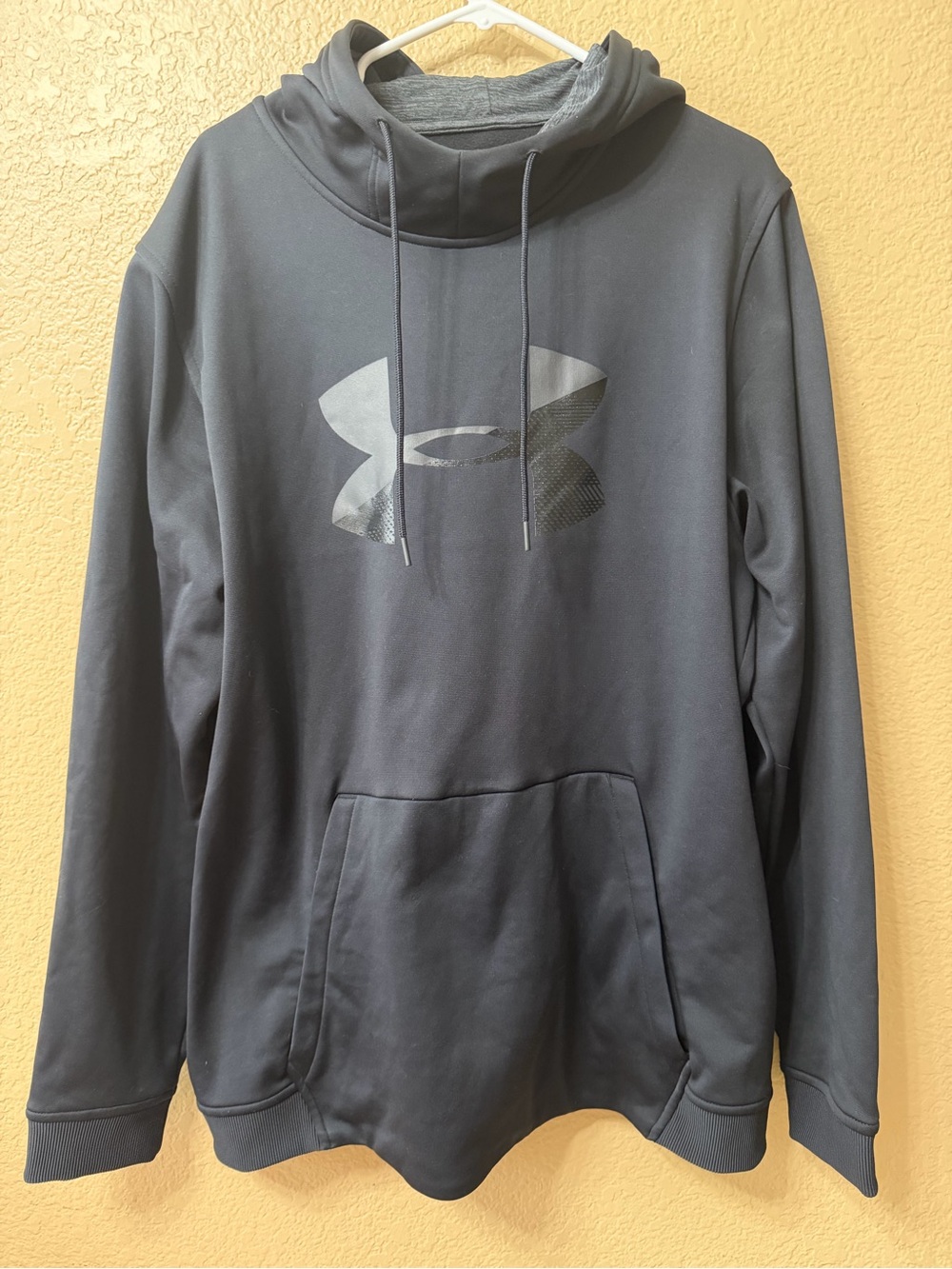 Under Armour Men's Performance Hoodie